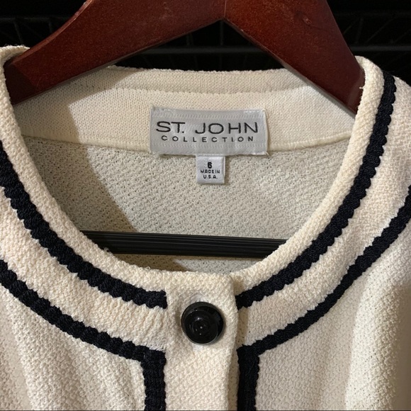 St. John Collection Jacket - Picture 3 of 3